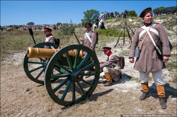 Реконструкция Балаклавской битвы 25 октября 1854 года.  июль 2013.